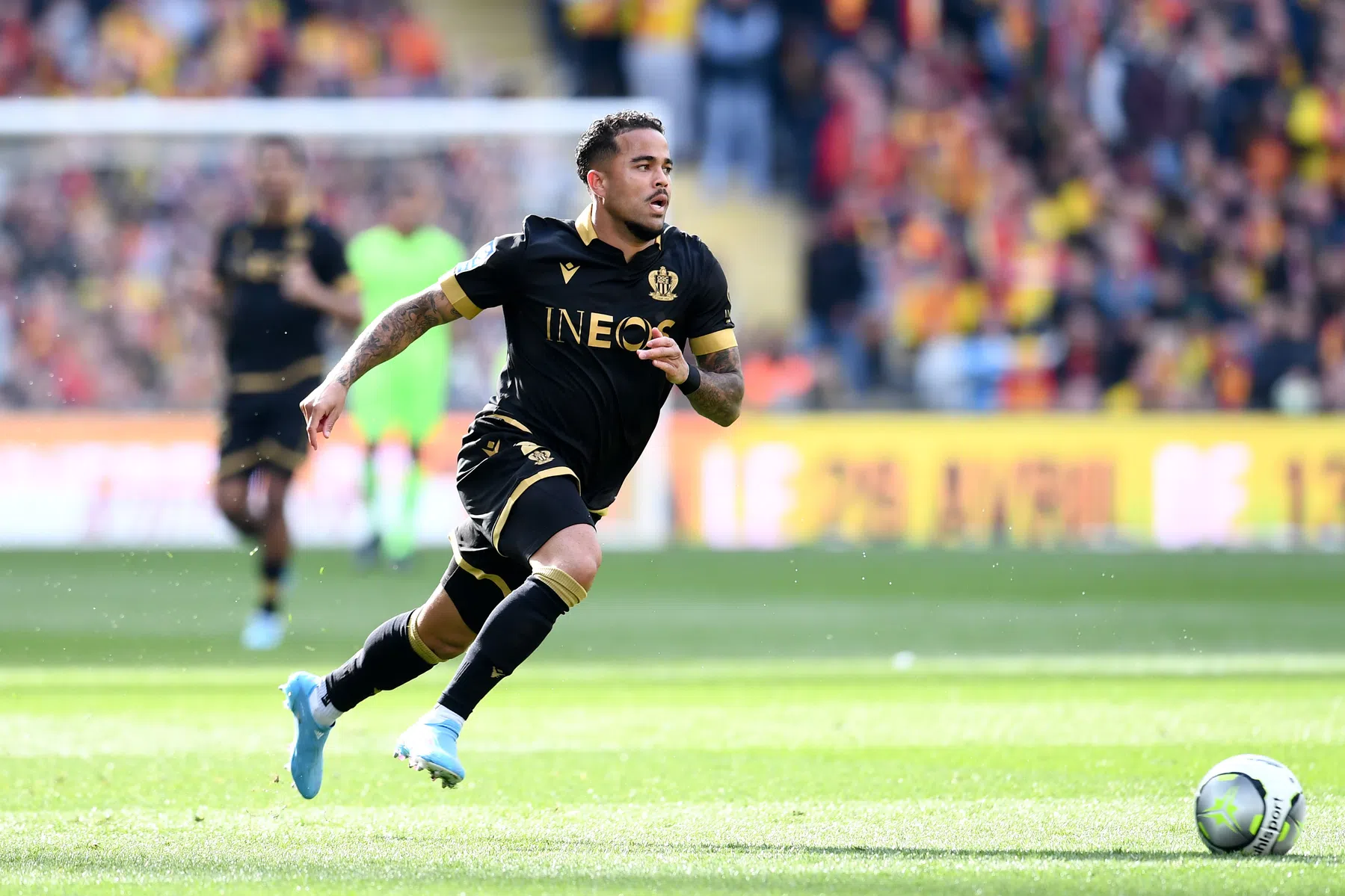 Kluivert kop van Jut na debacle voor 'toeristenelftal' Nice in Lens