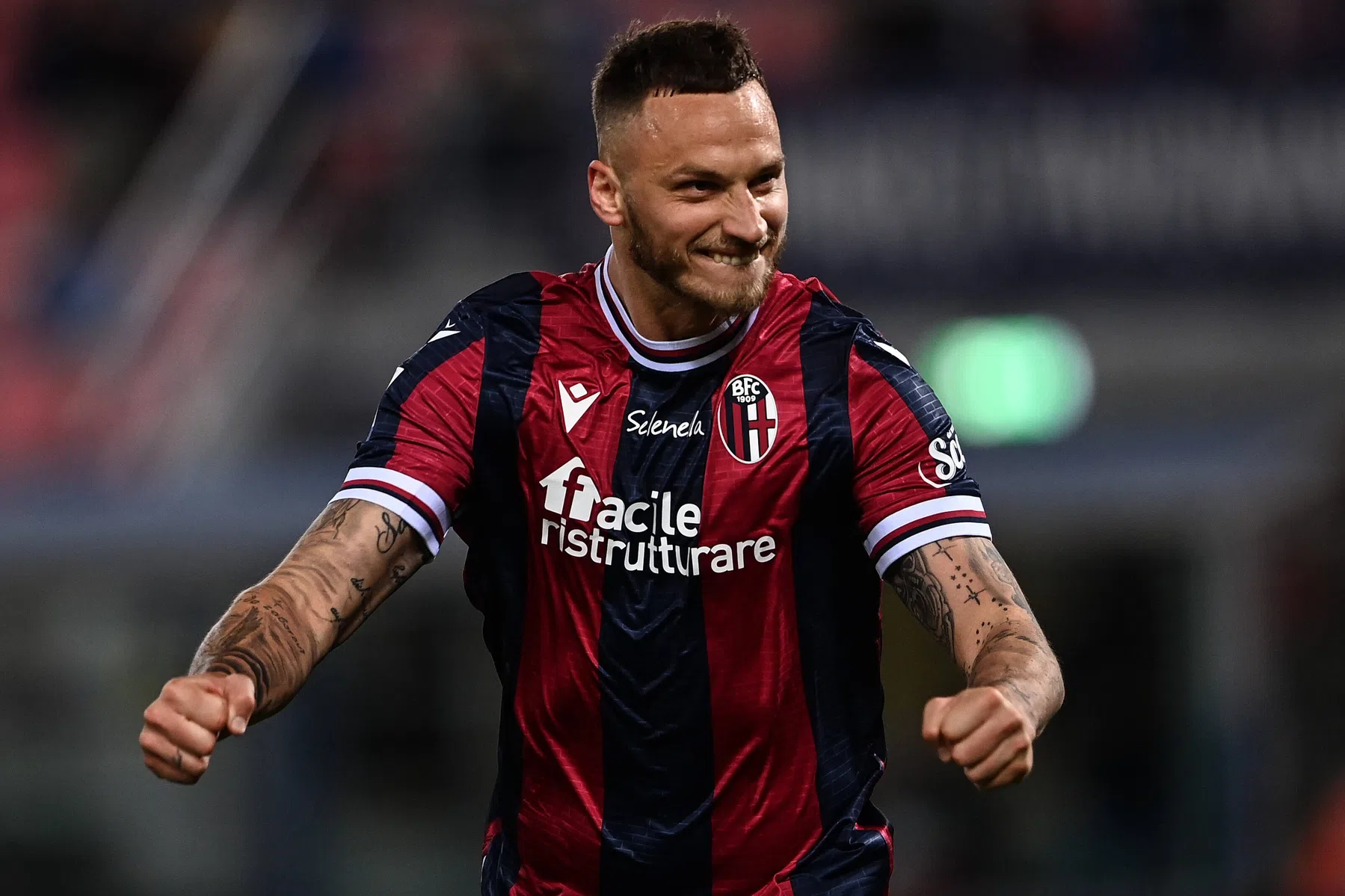 Bologna-parel Arnautovic evenaart mede dankzij Dijks prestatie uit 1973