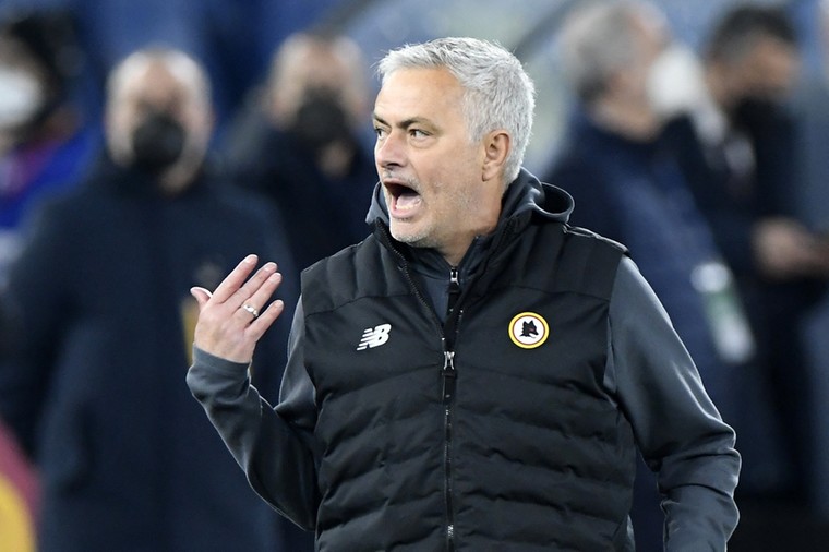 'Halfgod' Mourinho beschimpt na gemeen optreden tegen nietige hekkensluiter