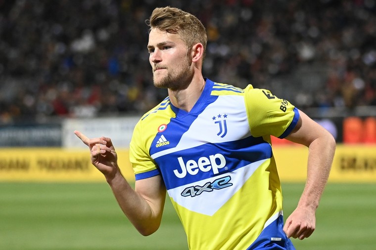 Begeerde De Ligt moet kiezen van Juventus: 'Bijtekenen of vertrekken'