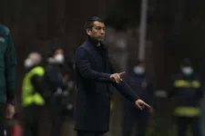 Thumbnail for article: Laudrup voert druk op: 'Dit is een sleutelperiode voor Van Bronckhorst'