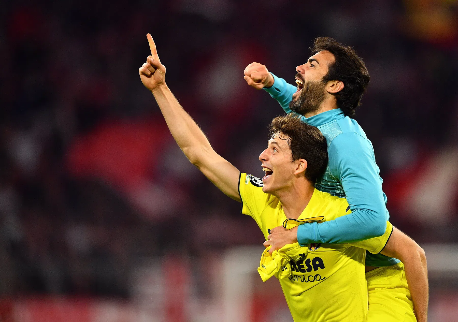 'Submarino Atómico' Villarreal geprezen in Spanje en haalt gram op Twitter 