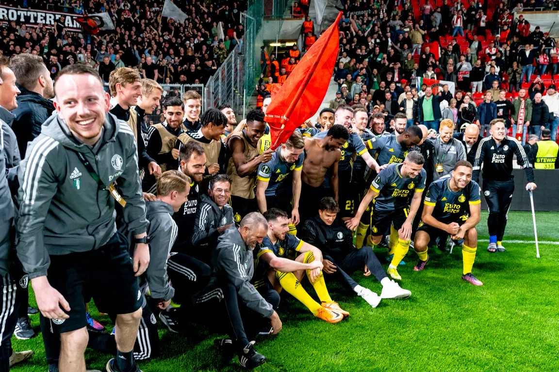 Topavond dankzij 'coëfficiëntenkanon' Feyenoord én Van Bronckhorst