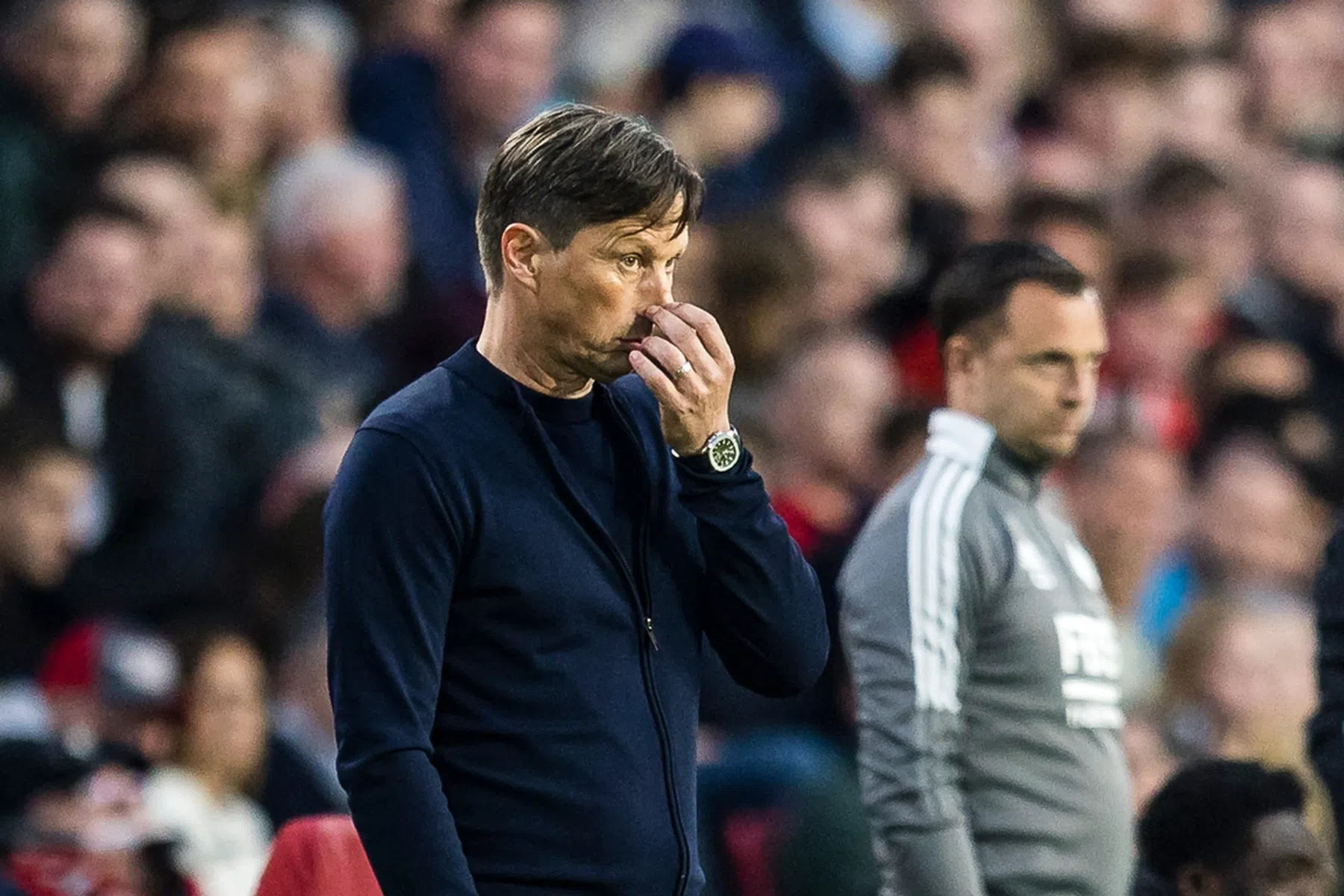 Van Hooijdonk hard voor Schmidt: 'Uitschakeling aan hem te danken'