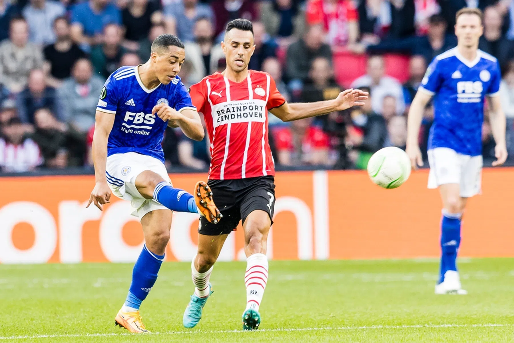 Opgeluchte Tielemans vertelt wat het verschil maakte tegen PSV