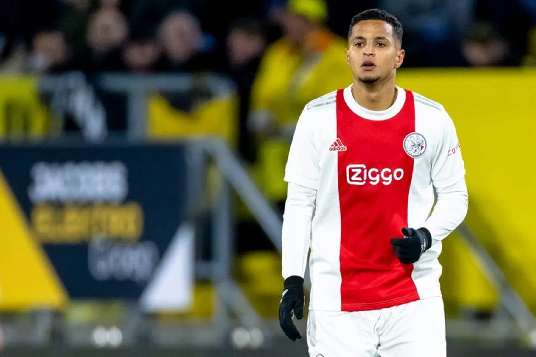 Ten Hag erg te spreken over ontwikkeling Ihattaren