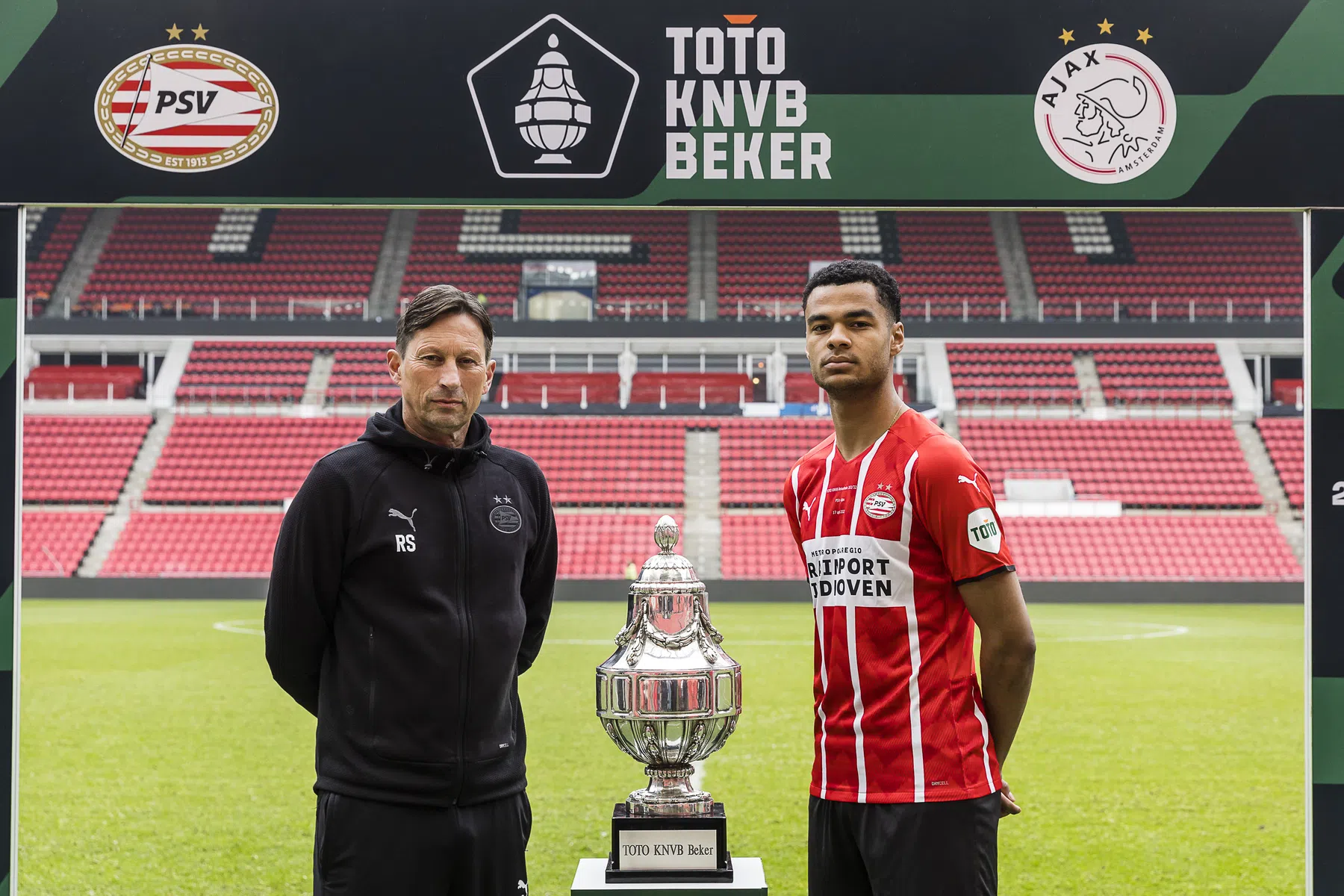 Wie wint de bekerfinale? 'PSV is hongeriger voor de beker'