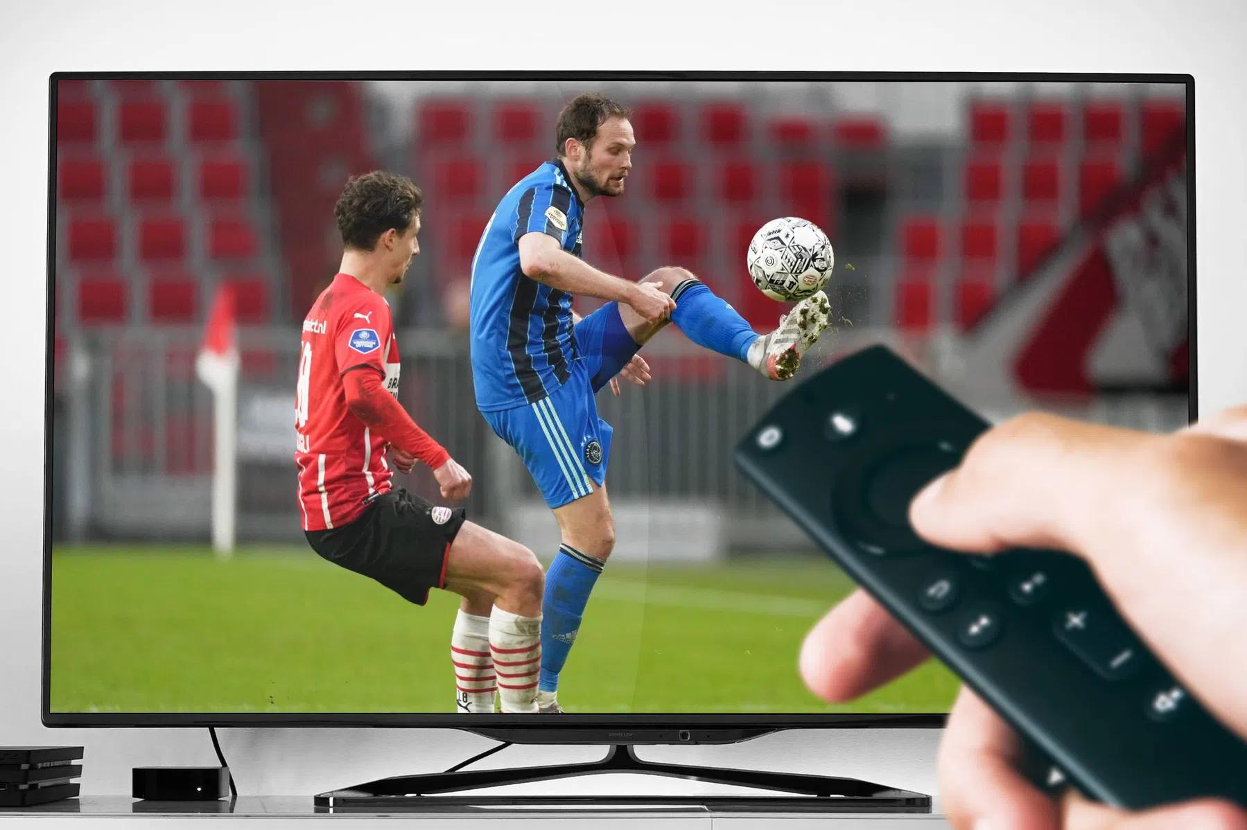Waar is de KNVB-bekerfinale tussen PSV en Ajax te zien?