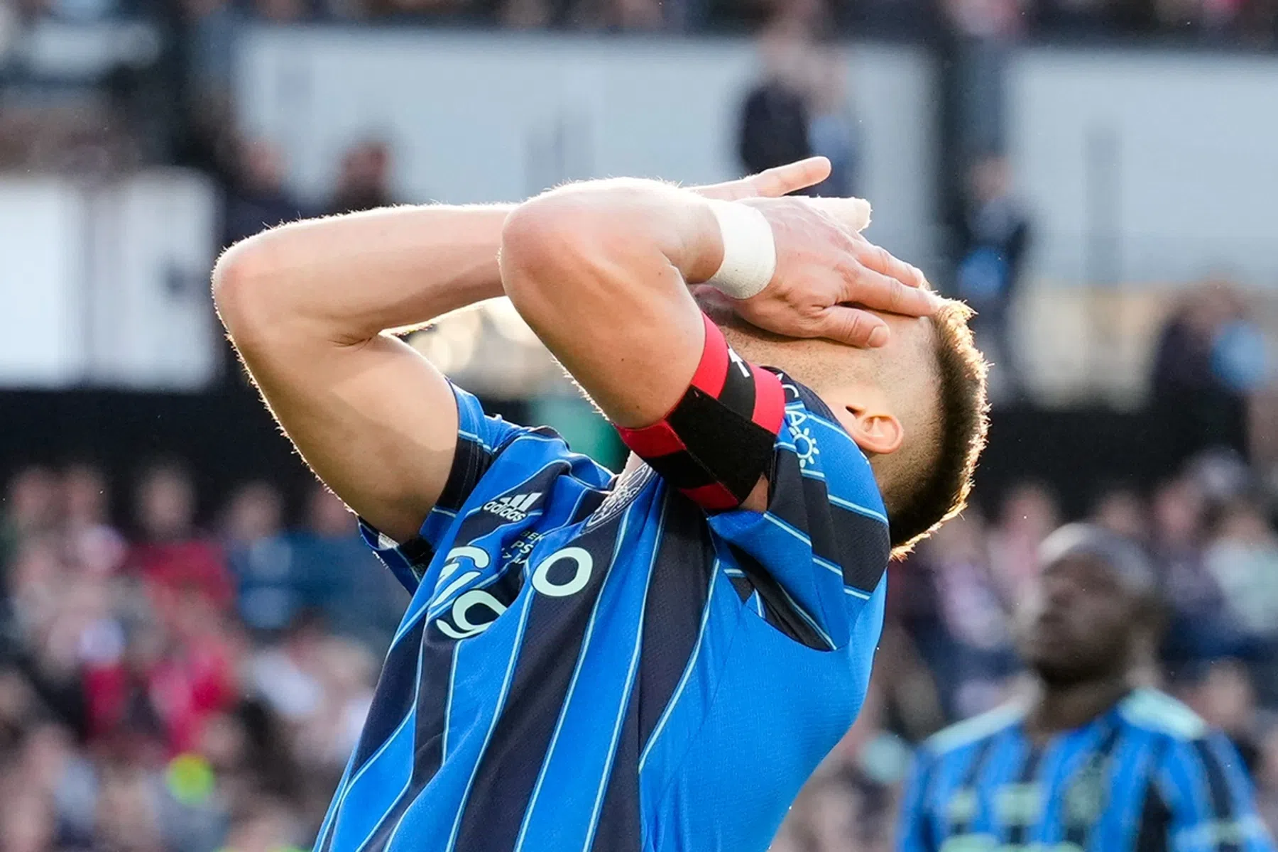 Tadic baalt van prestatie Ajax: 'Dit kan niet'