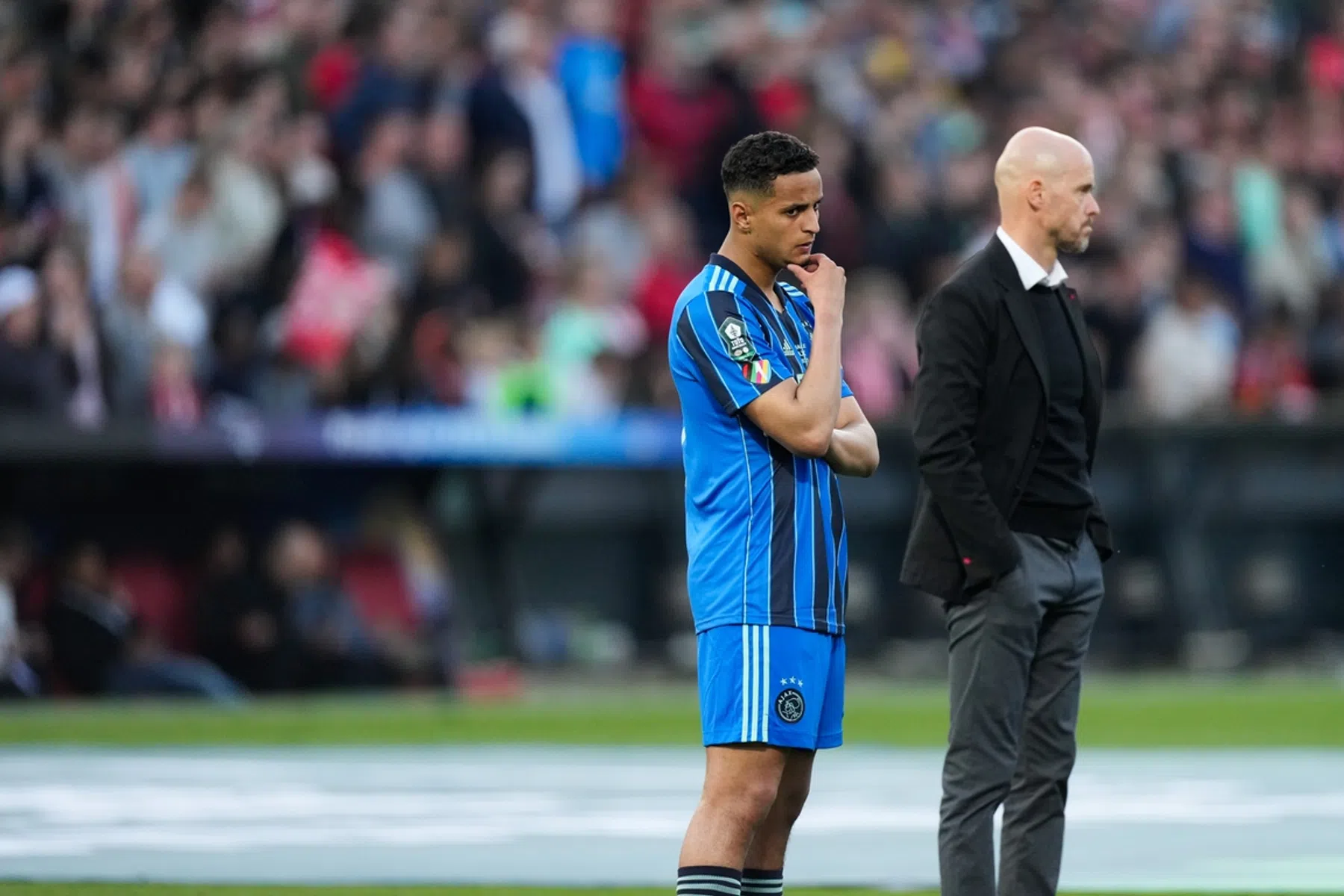 Kritiek op Ten Hag: 'Dan zit je met je hoofd bij Manchester United'