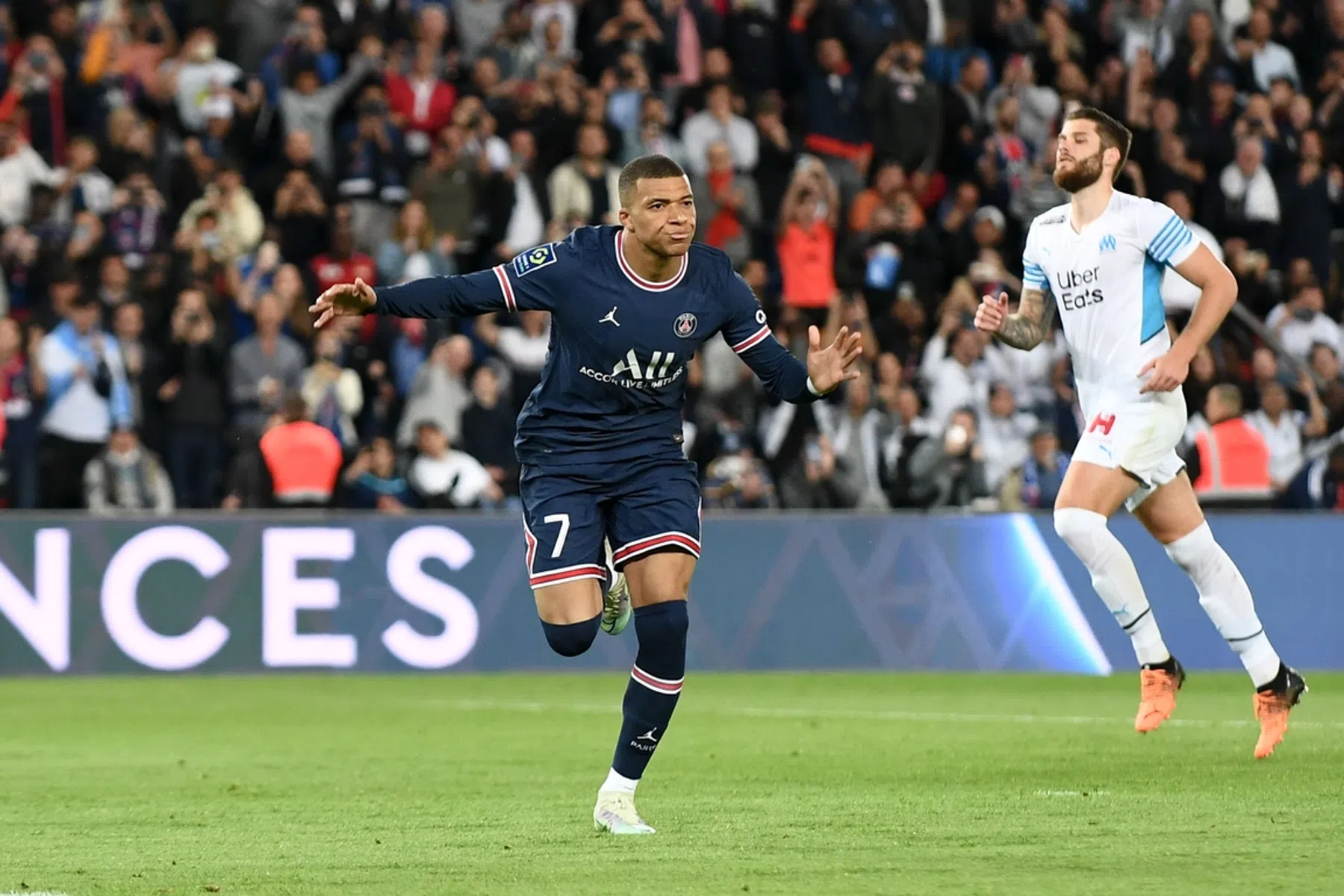 PSG ontsnapt dankzij VAR tegen Feyenoord-opponent Marseille