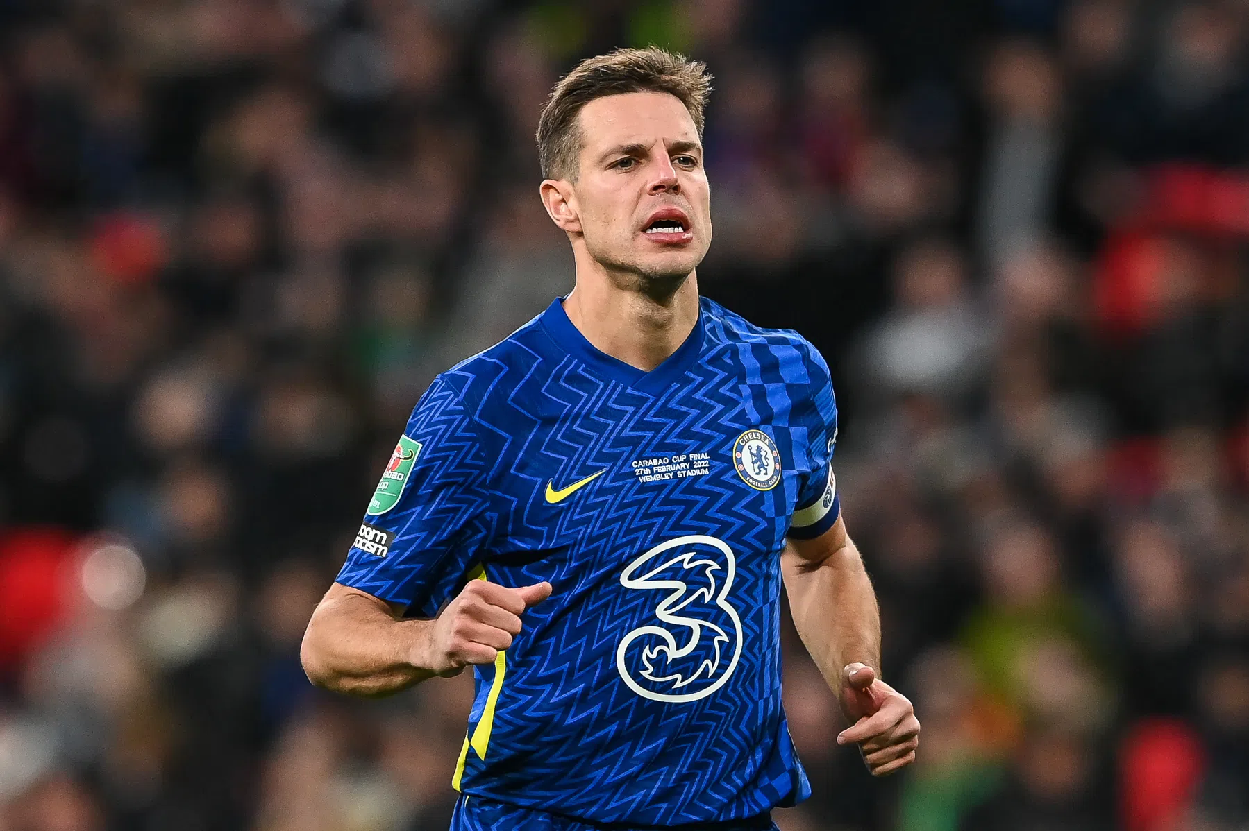 Gemoederen lopen hoog op bij Chelsea: Azpilicueta ruziet met supporter