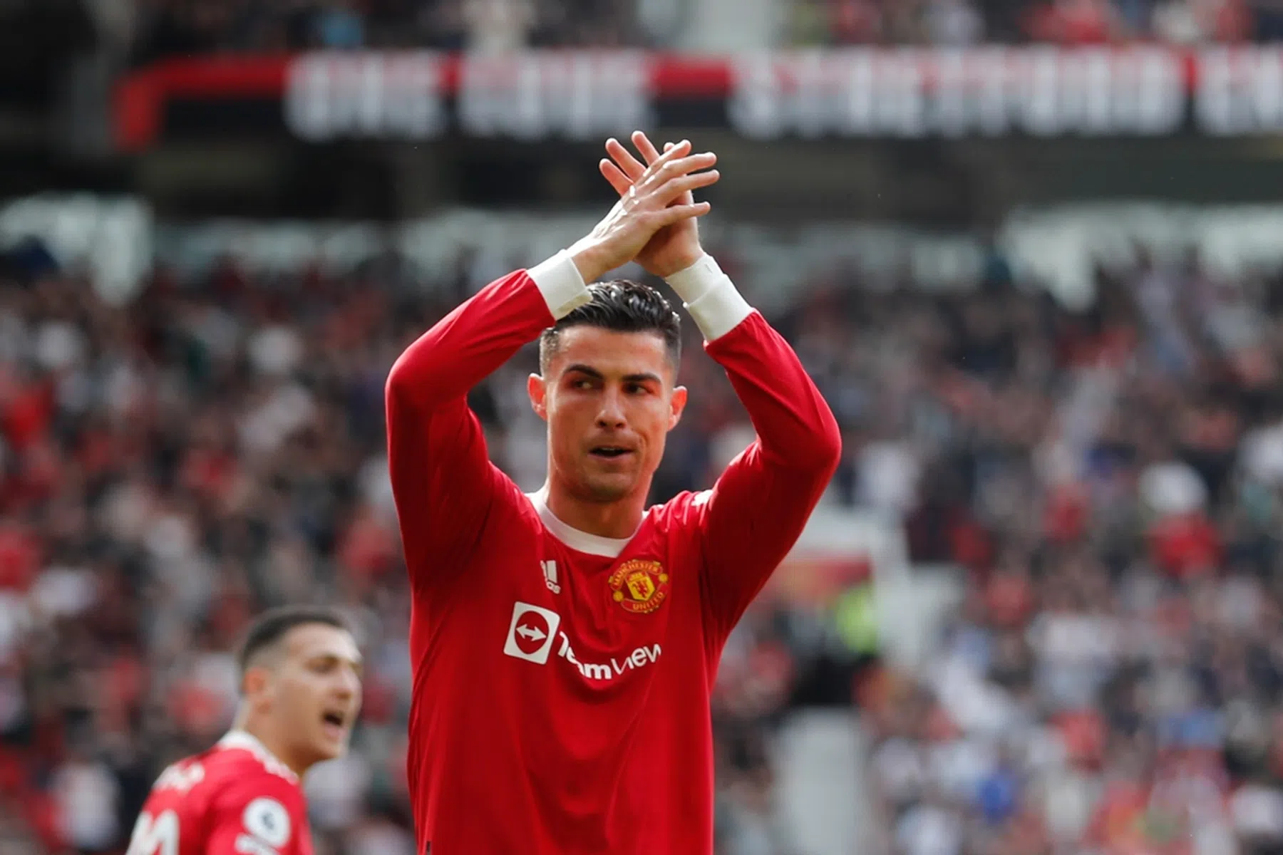 Ronaldo laat zich na hartverscheurend nieuws weer zien bij Man Utd