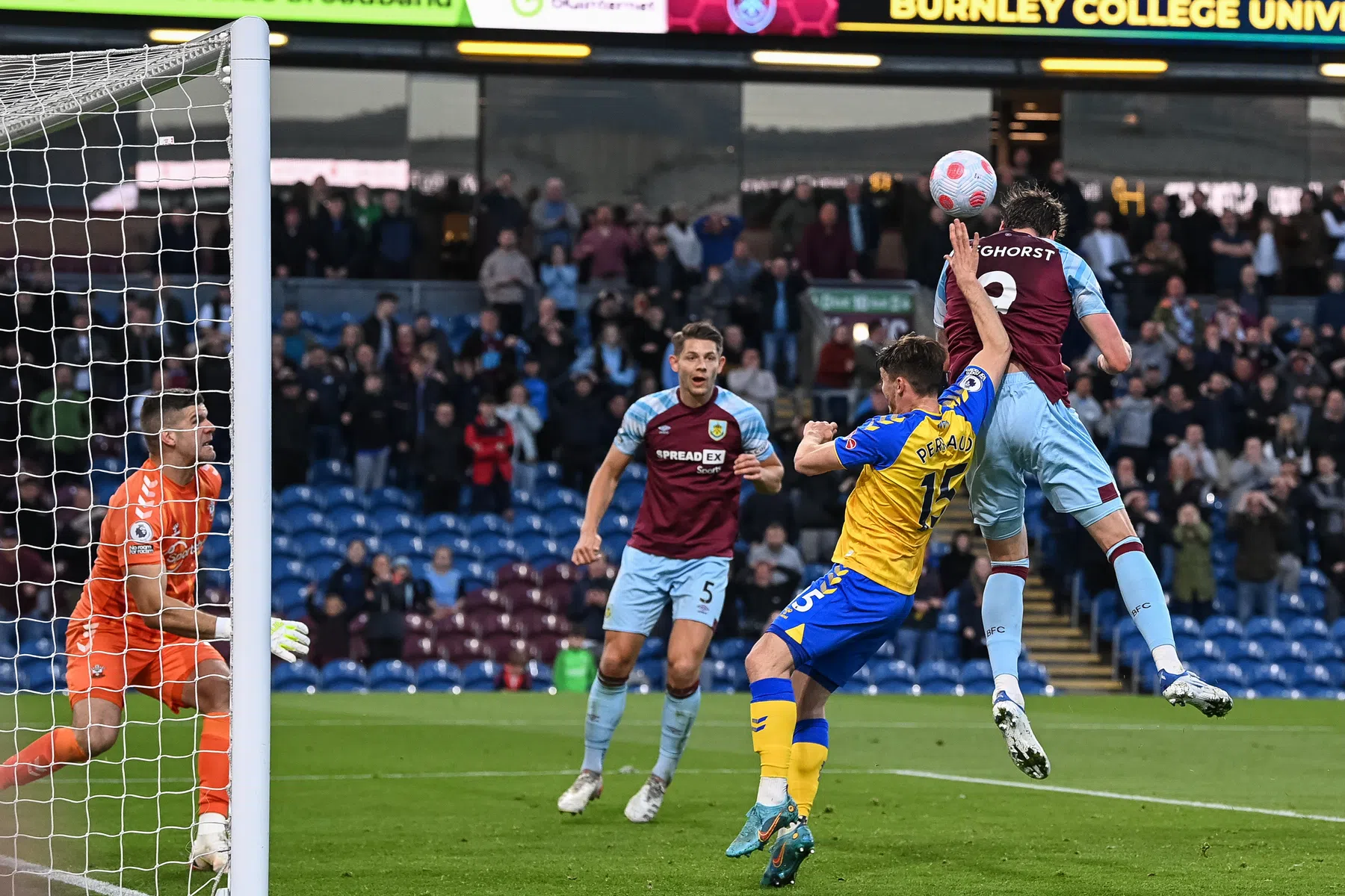 Misser Weghorst deert Burnley niet: Everton moet serieus gaan vrezen