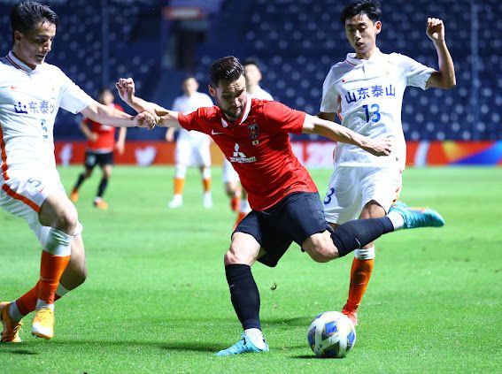 Lessen van gelouterde mentor Clichy maken Schalk scherper, beter en fitter