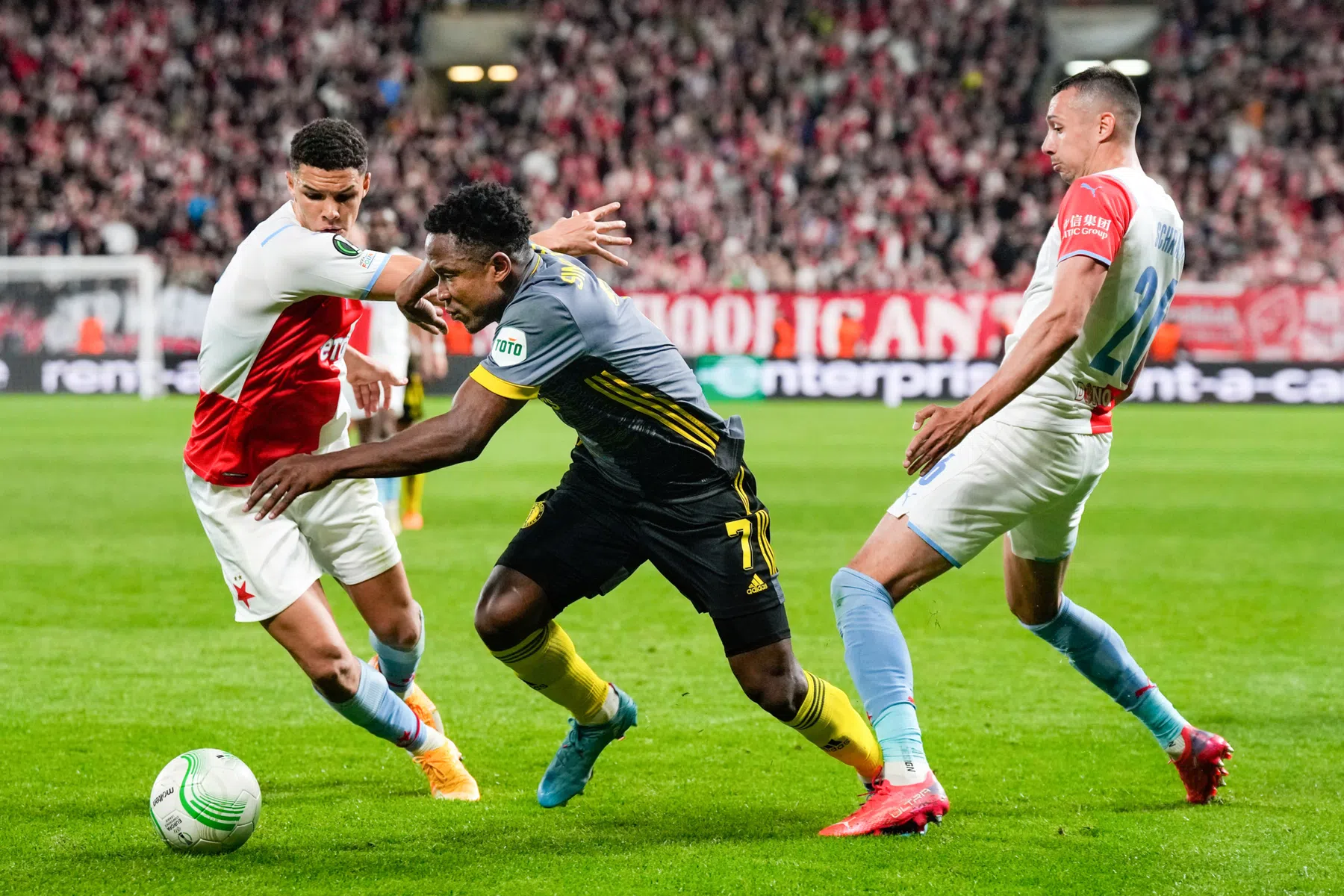 Slot vs Sampaoli: Feyenoord treft met Olympique zijn spiegelbeeld 
