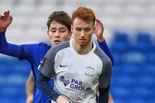 Thumbnail for article: Van den Berg keert als 'andere speler' terug bij Liverpool