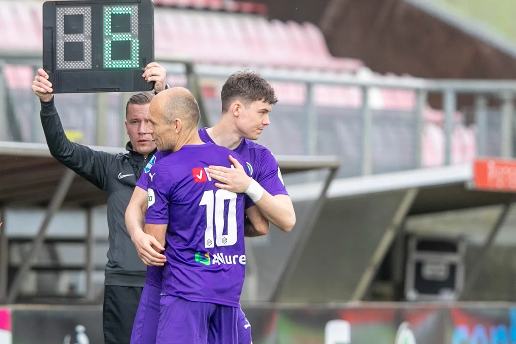 Strand Larsen: 'Toen ik Robben ontmoette was ik compleet starstruck'