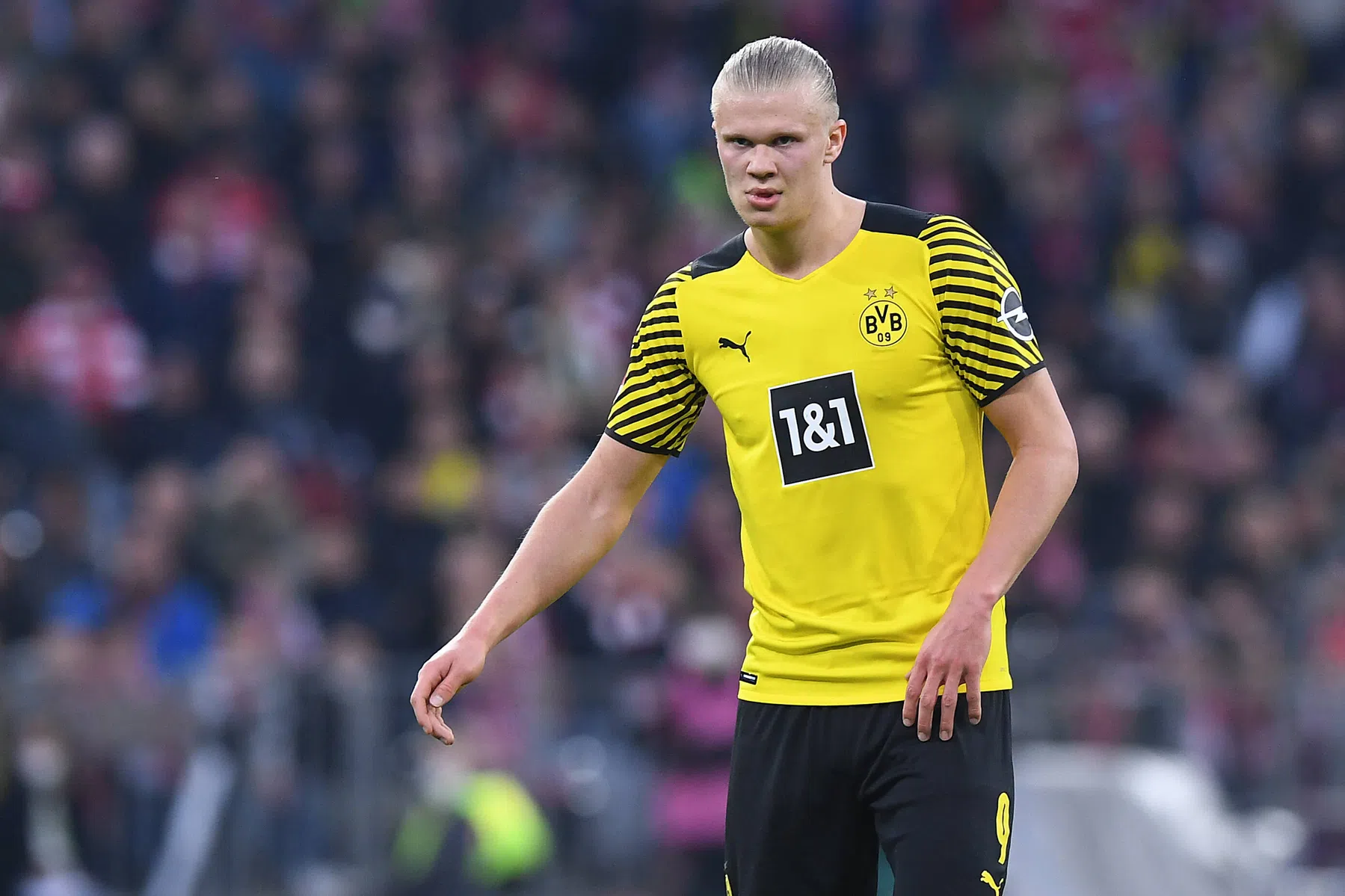 Borussia Dortmund haalt op emotionele avond tonnen binnen voor Oekraïne