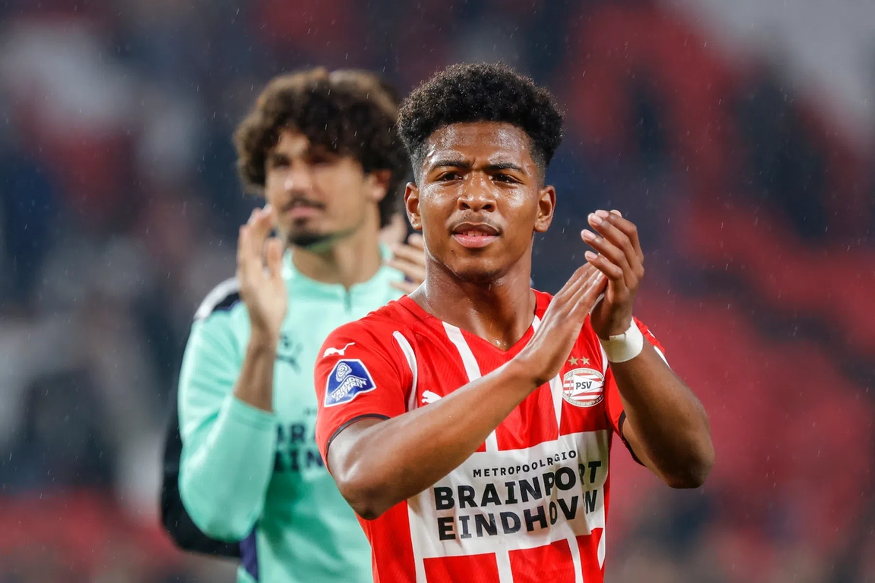 PSV legt pechvogel Sambo langer vast