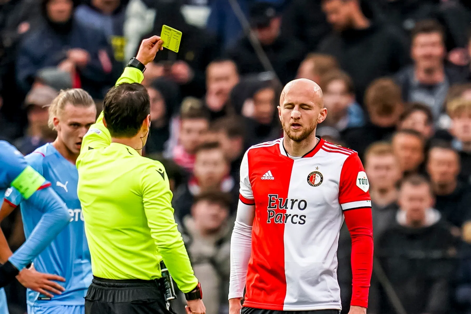 UEFA verlost Feyenoord (en Marseille) van kaartenlast