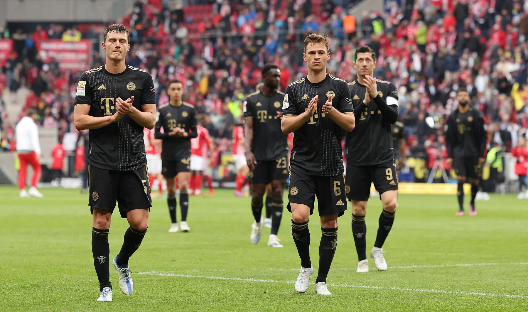 Opvallend tripje Bayern-selectie: directeur verdedigt spelers