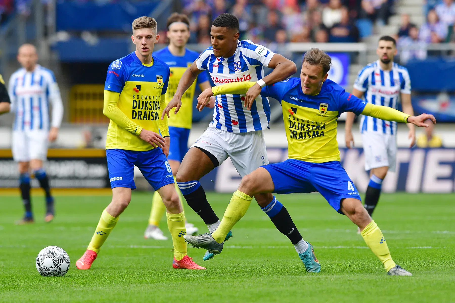 SC Heerenveen en SC Cambuur zijn ook op het veld tegenpolen