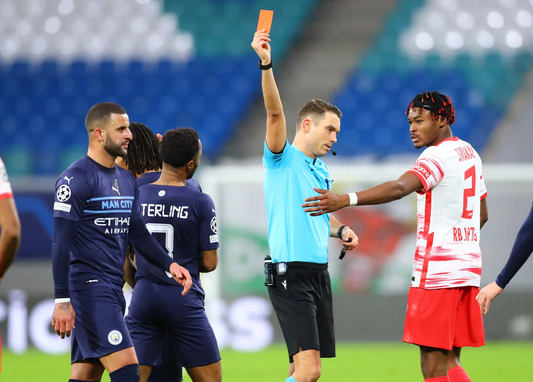 Jonge arbiter krijgt met halve finale Feyenoord grootste affiche uit carrière