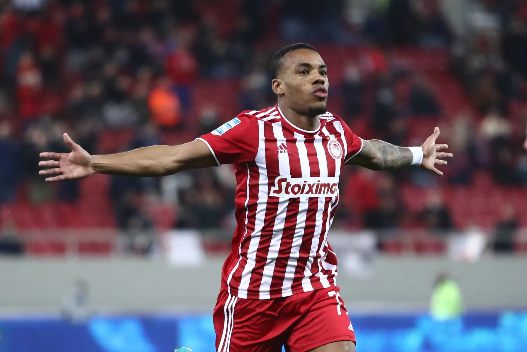 Garry Rodrigues heeft aandeel in voorspelbaar titelfeest in Griekenland