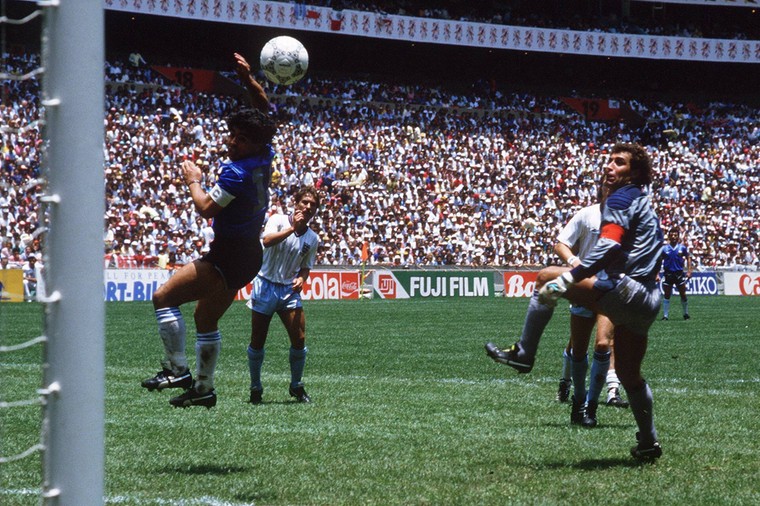 Iconisch WK-shirt Maradona levert ondanks twijfels absoluut recordbedrag op