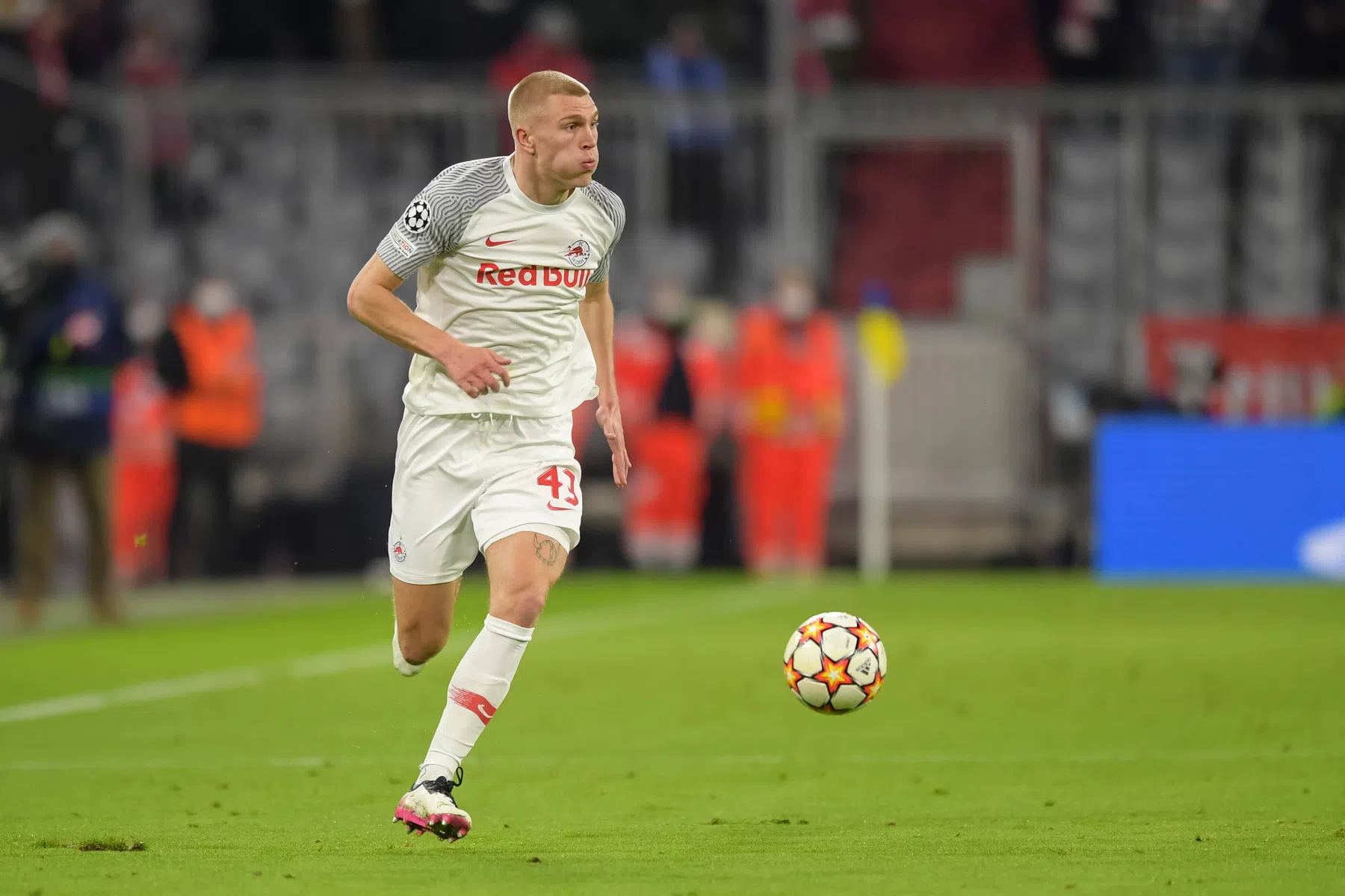 Toptransfer lonkt voor opgebloeide Ajax-flop Kristensen