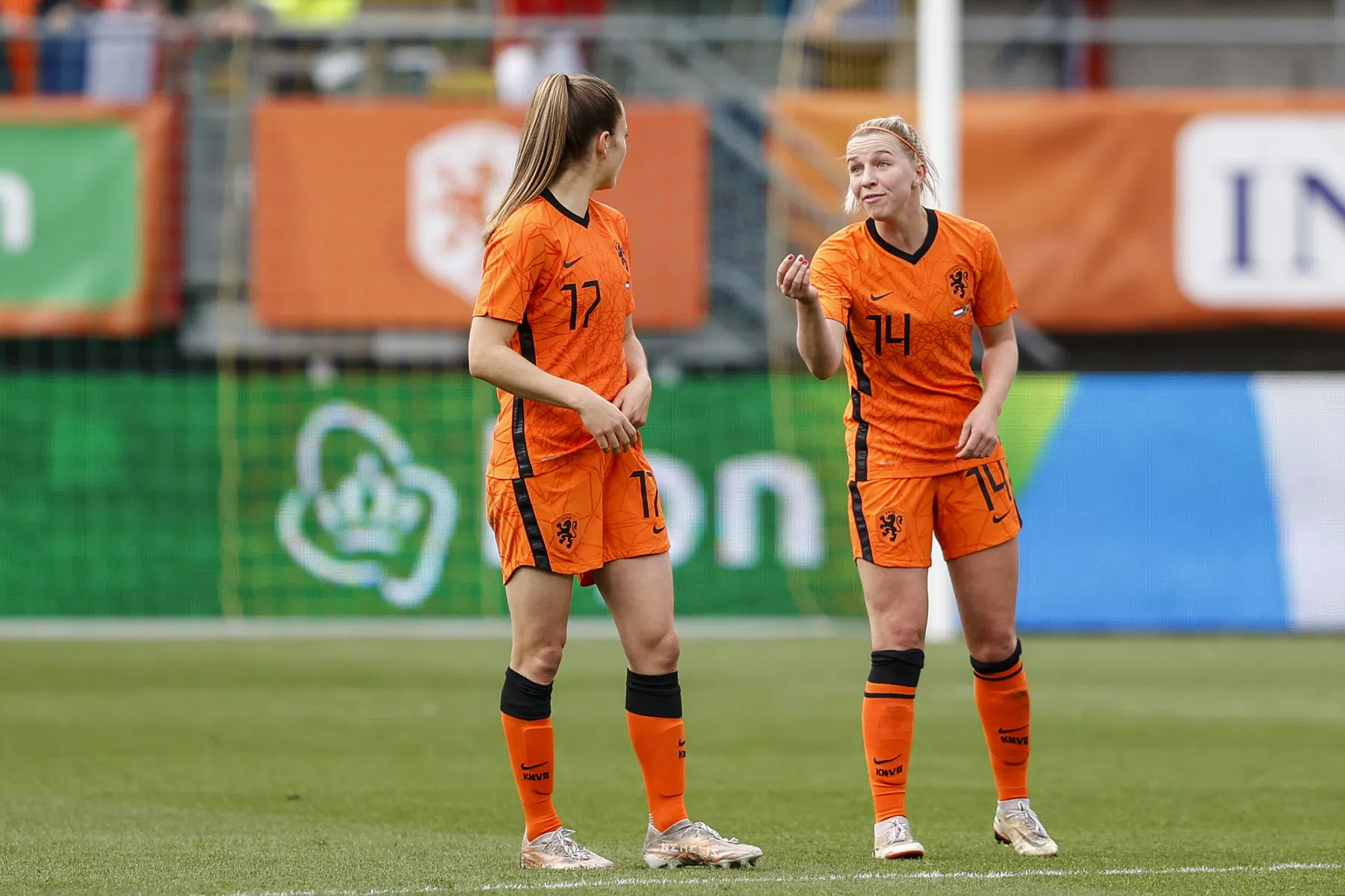 KNVB draait: Oranje Leeuwinnen toch tegen Wit-Rusland