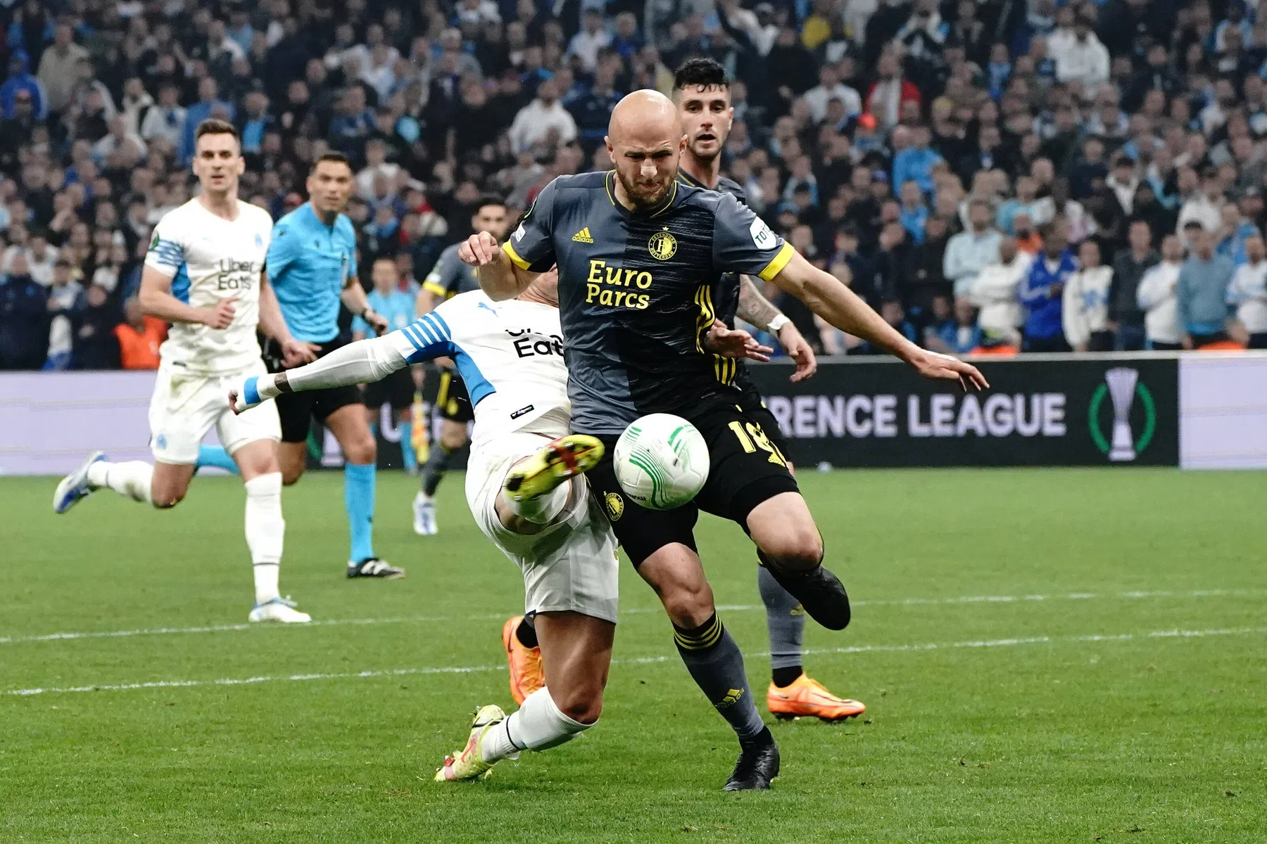 UEFA benadrukt glansrol voor Feyenoord-uitblinker Trauner