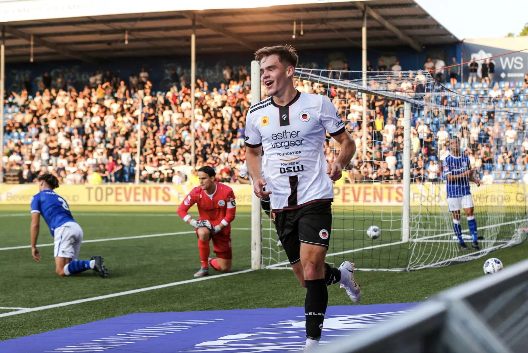 De KKD-topscorerstitel gaat naar... Dallinga, Verheydt of toch weer Mühren? 