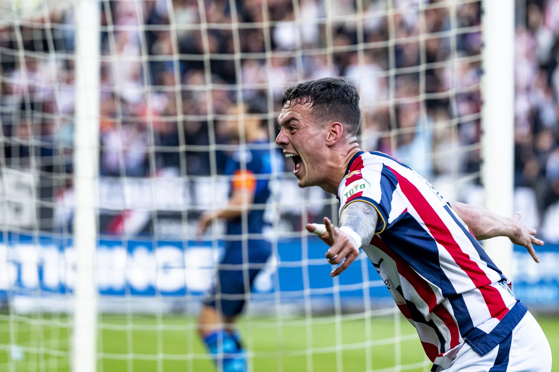 Wervelwind Willem II raast in kolkende ambiance voorbij Heracles