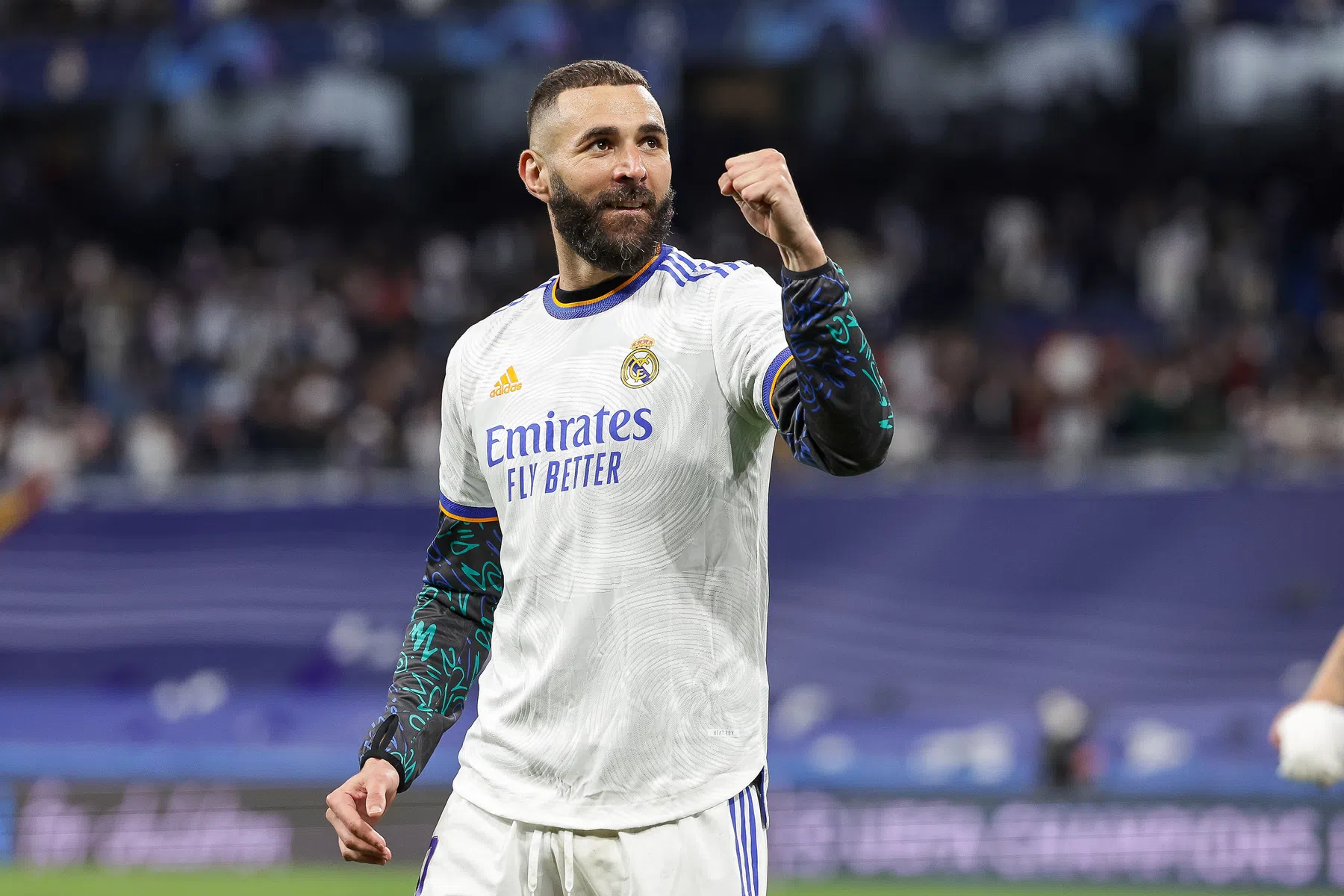 'Real Madrid heeft dubbele agenda met contractvoorstel voor Benzema'