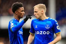 Thumbnail for article: Lampard richt hoop op Van de Beek in bloedstollend degradatiegevecht