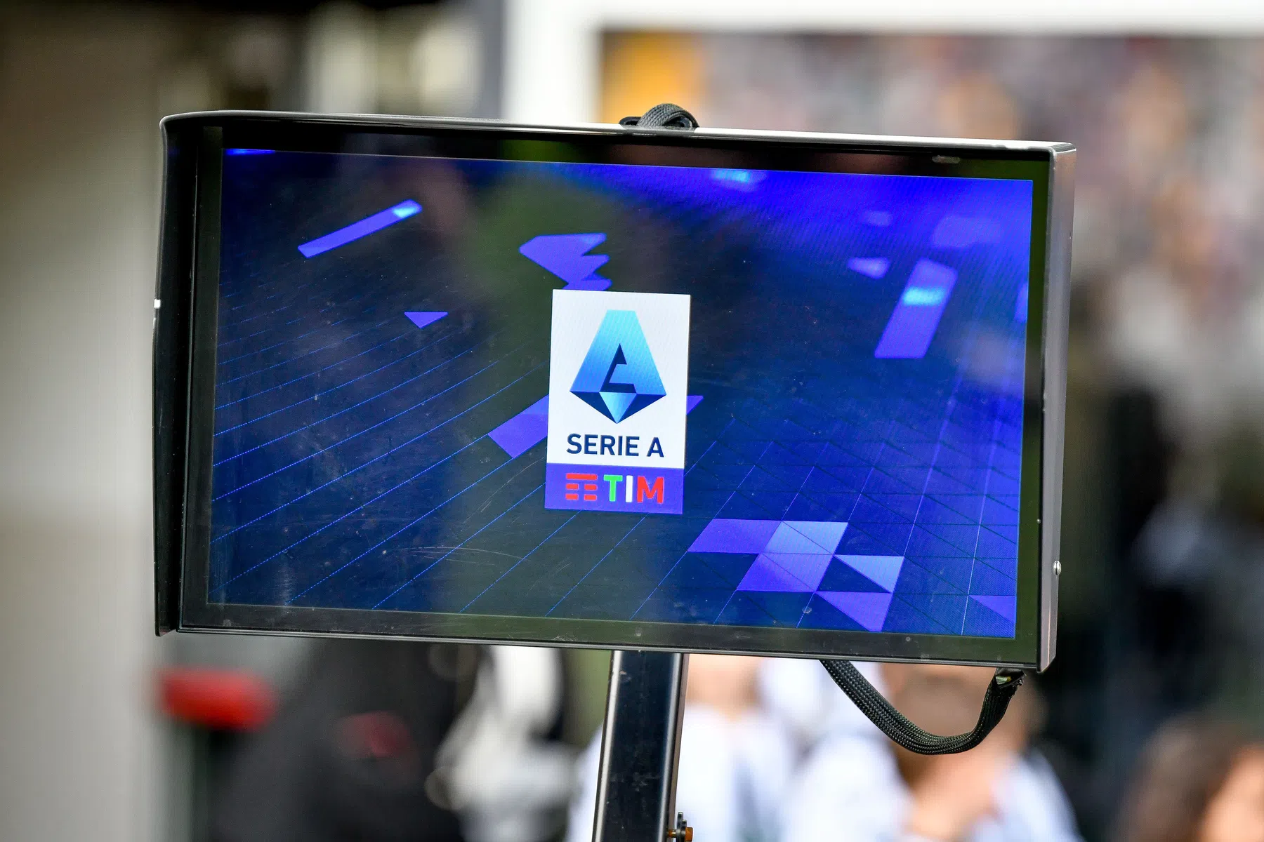 Serie A-voorzitter pleit voor VAR-revolutie met challenges