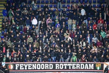 Thumbnail for article: Feyenoord-fans vissen achter net voor finaletickets, UEFA biedt excuses aan