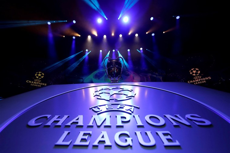 Protest uit Engeland: 'Pak de Champions League af van de UEFA'