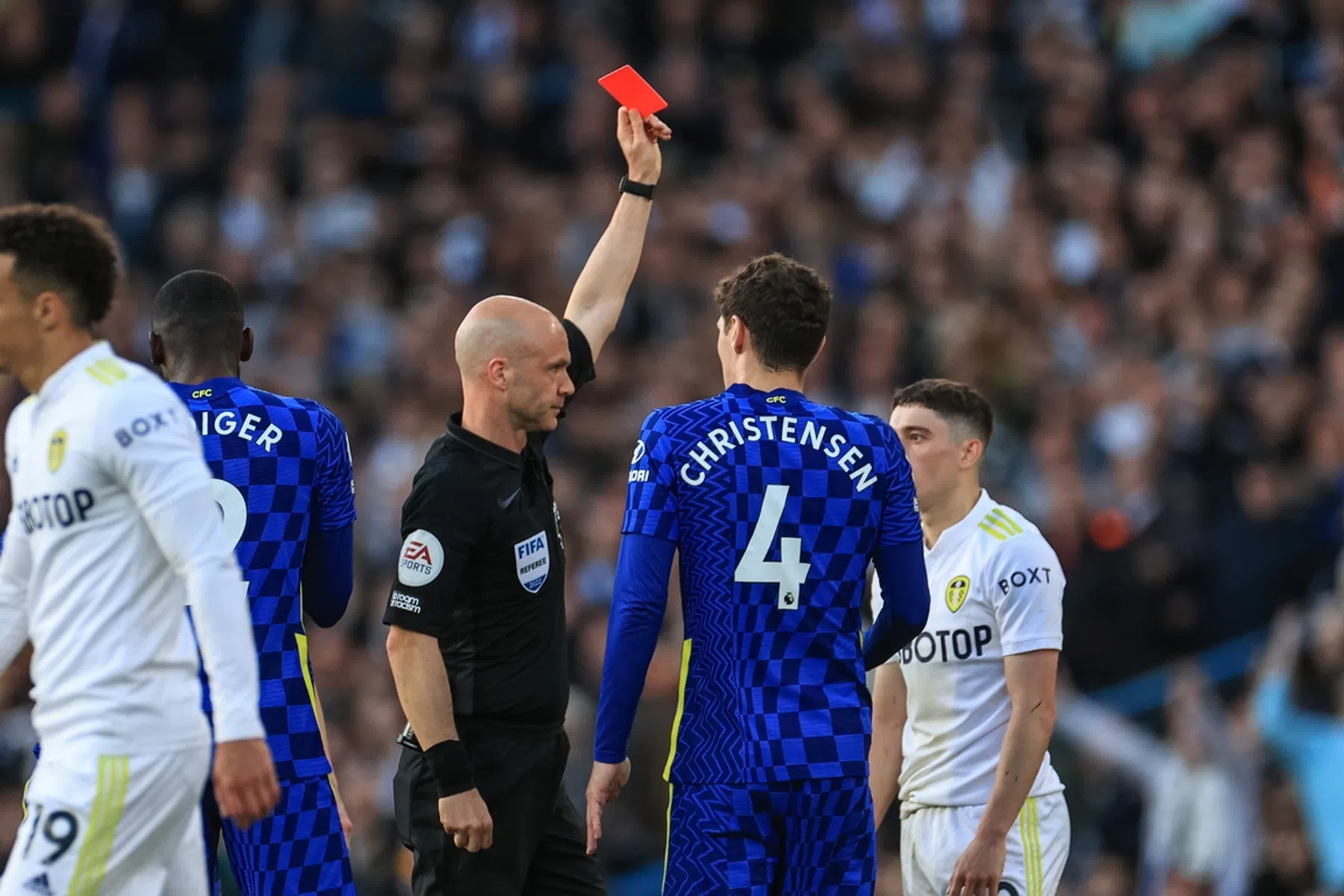 Everton profiteert maar half van dramatische avond Leeds United