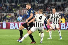Thumbnail for article: De Ligt groeit uit tot schlemiel in zinderende Coppa Italia-finale