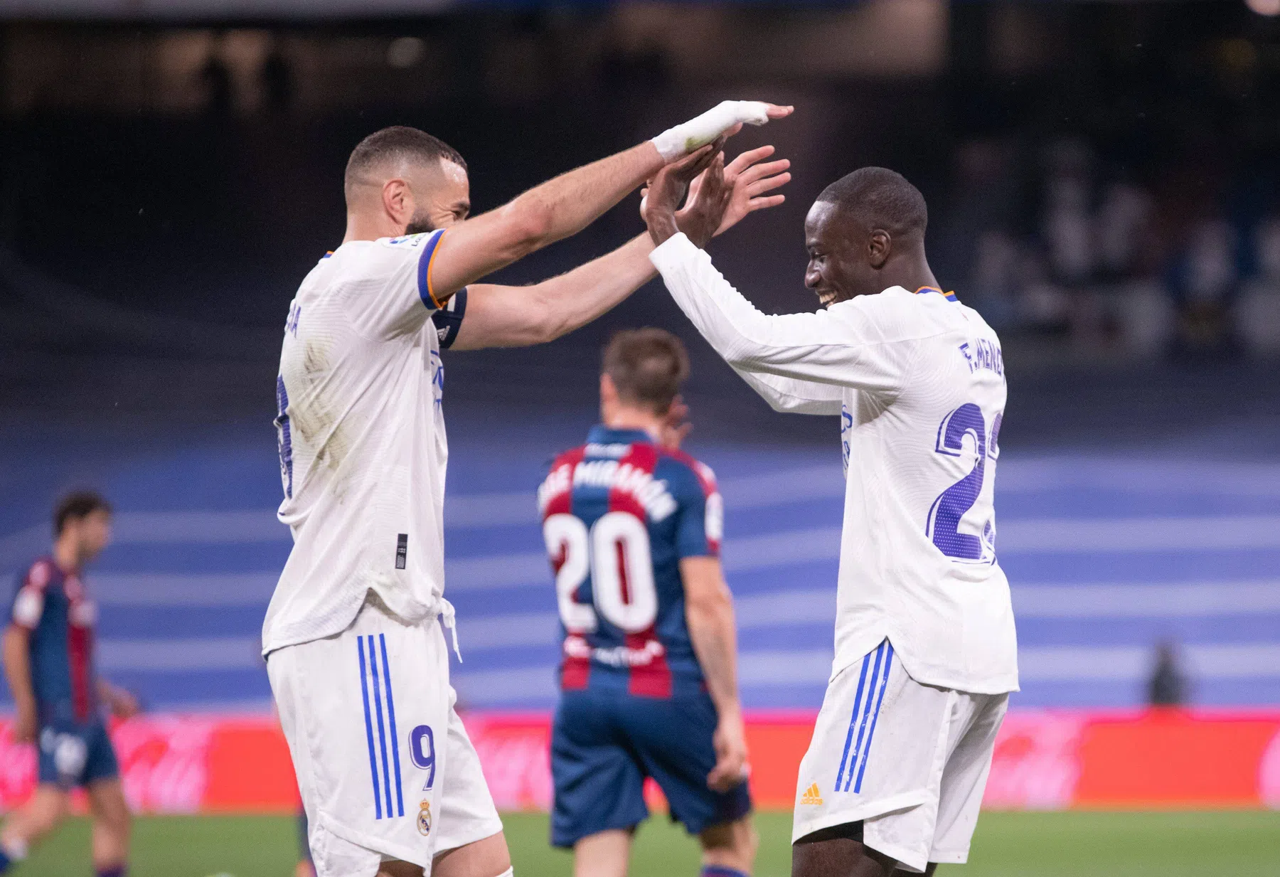 Vinícius is op stoom en zorgt voor de eerste degradant in Spanje