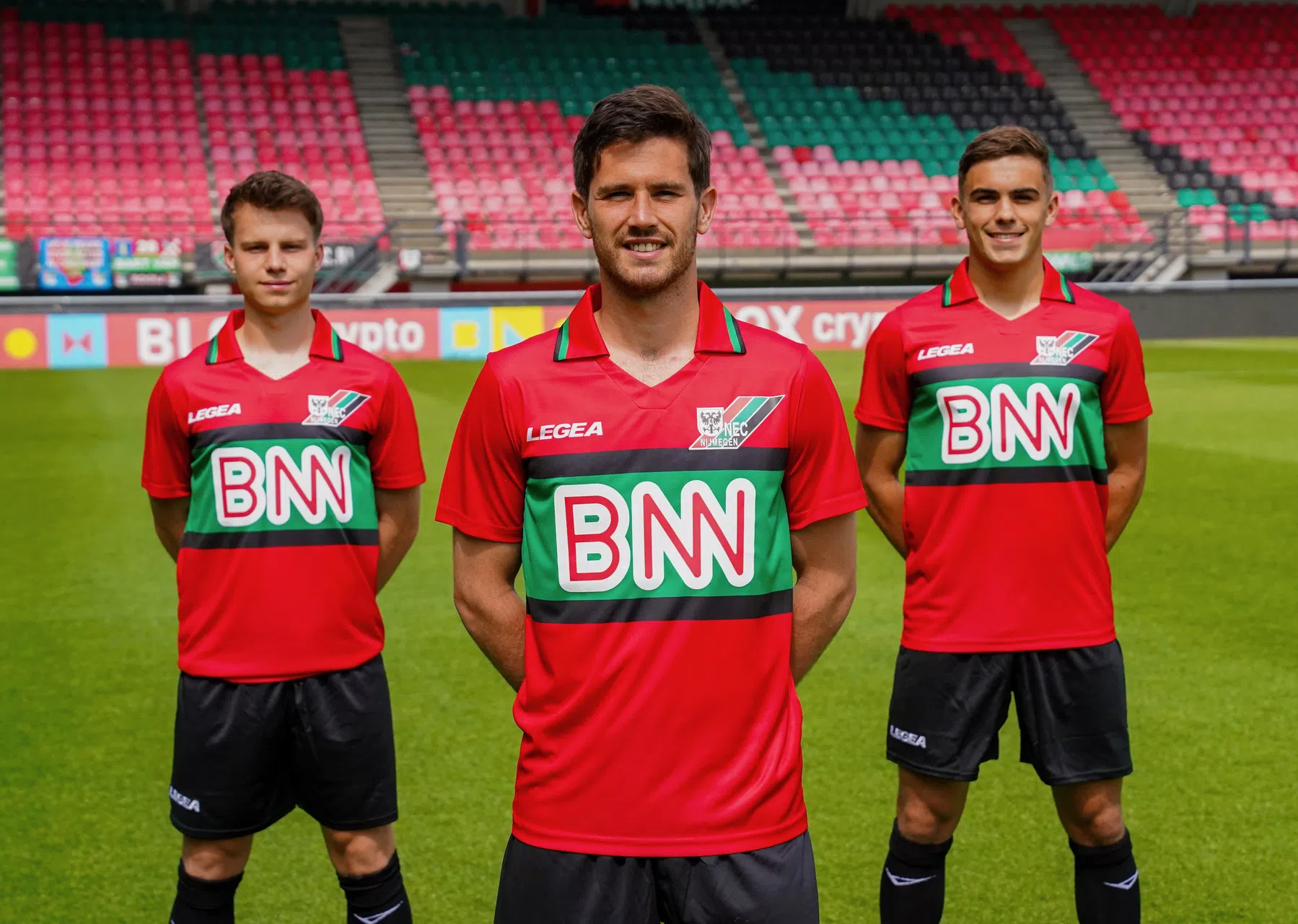 NEC gaat terug in de tijd en speelt in BNN-shirts tegen Fortuna
