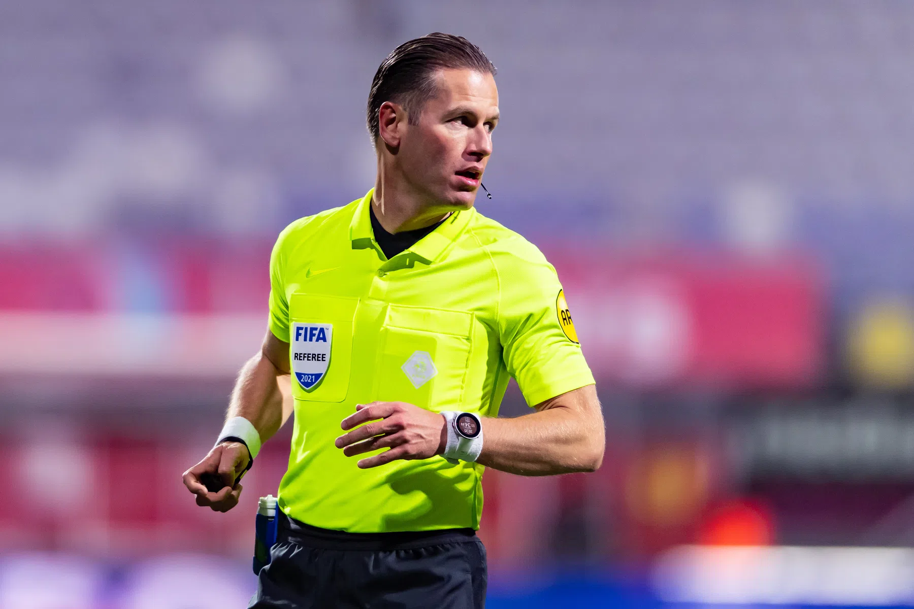FIFA geeft Makkelie leiding over beladen play-offduel om WK-ticket