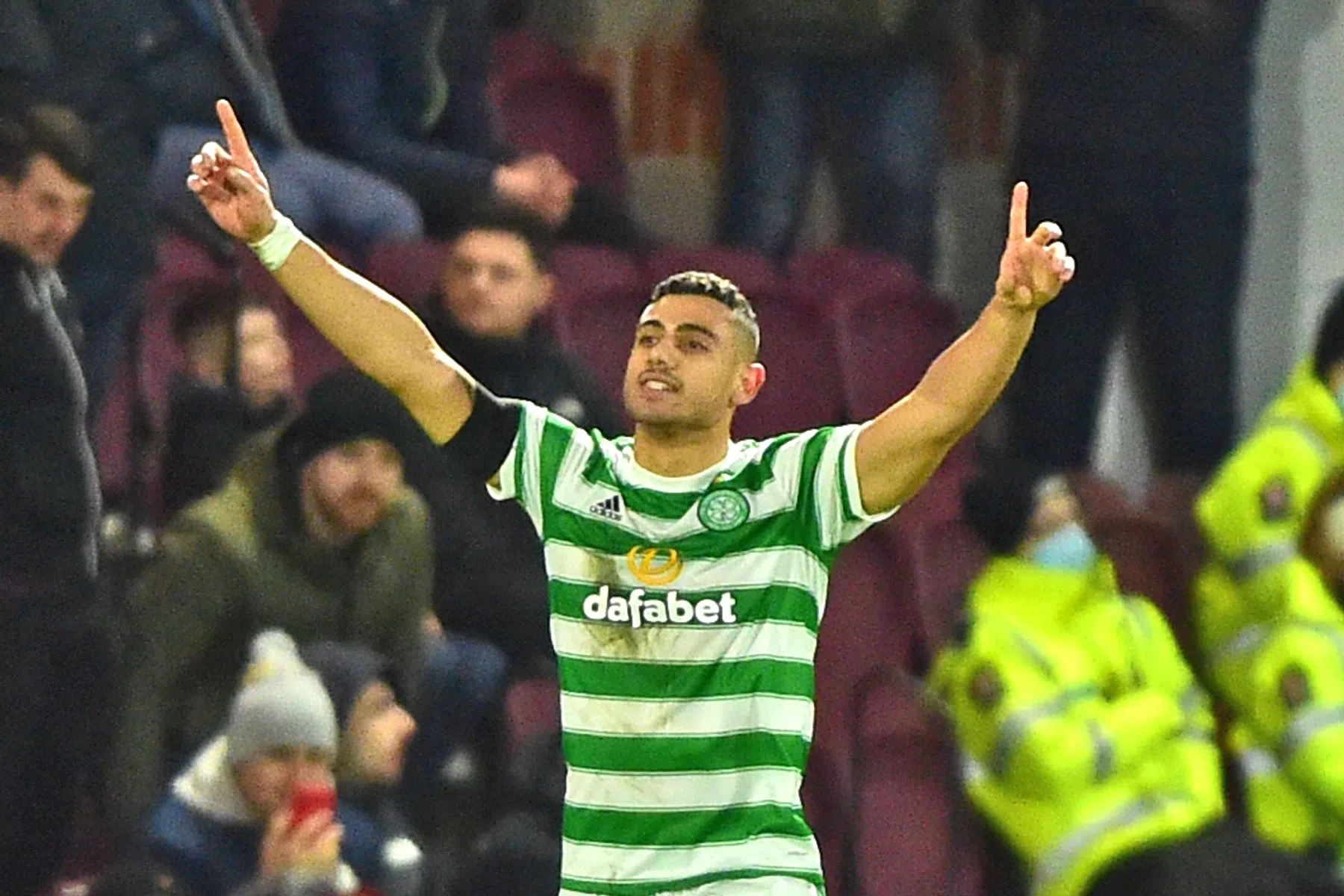 Celtic viert titel met klinkende zege, Giakoumakis topscorer door eindsprint