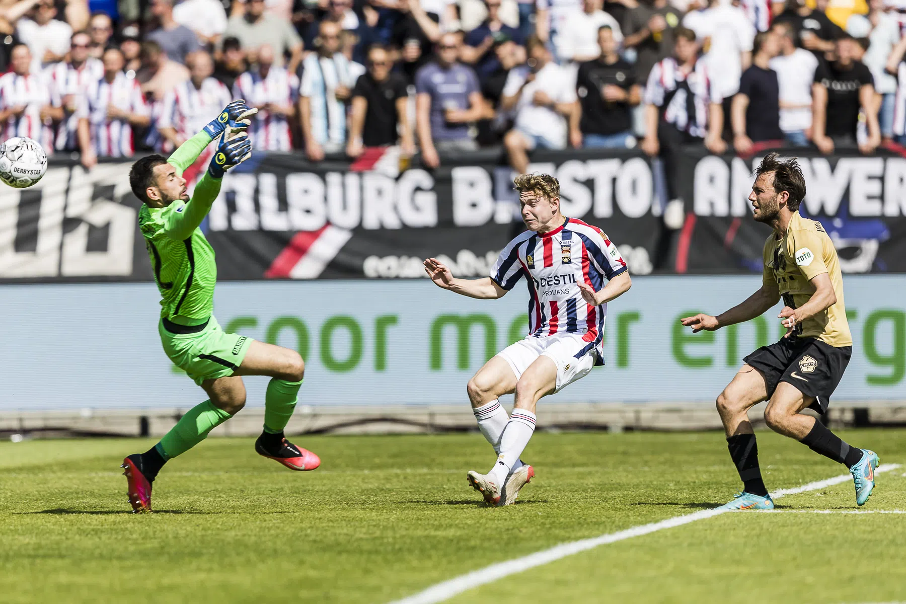 FC Utrecht met chagrijn richting play-offs: 'Het was gênant'