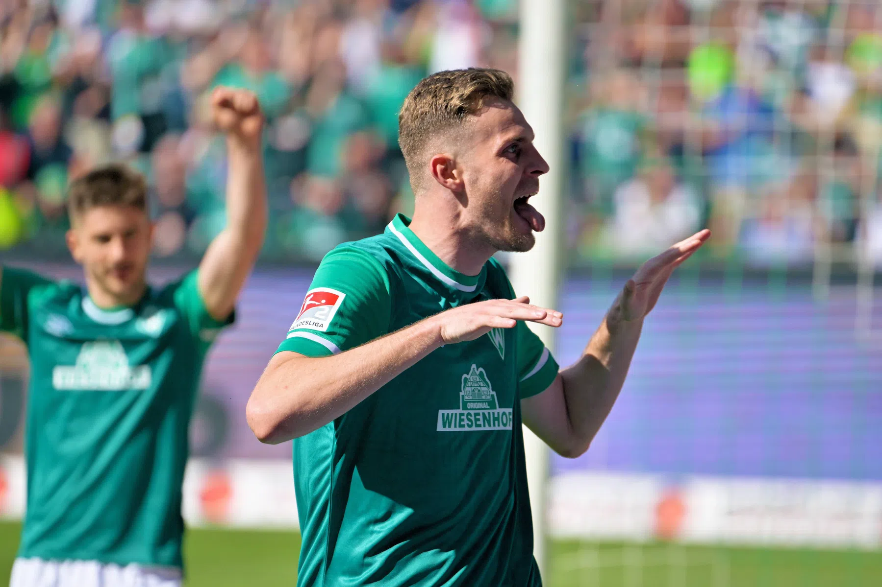 Werder volgt Schalke naar Bundesliga, HSV wacht strijd met Hertha