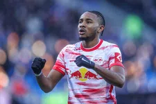 Thumbnail for article: Nkunku troeft Lewandowski af en krijgt beloning voor topseizoen