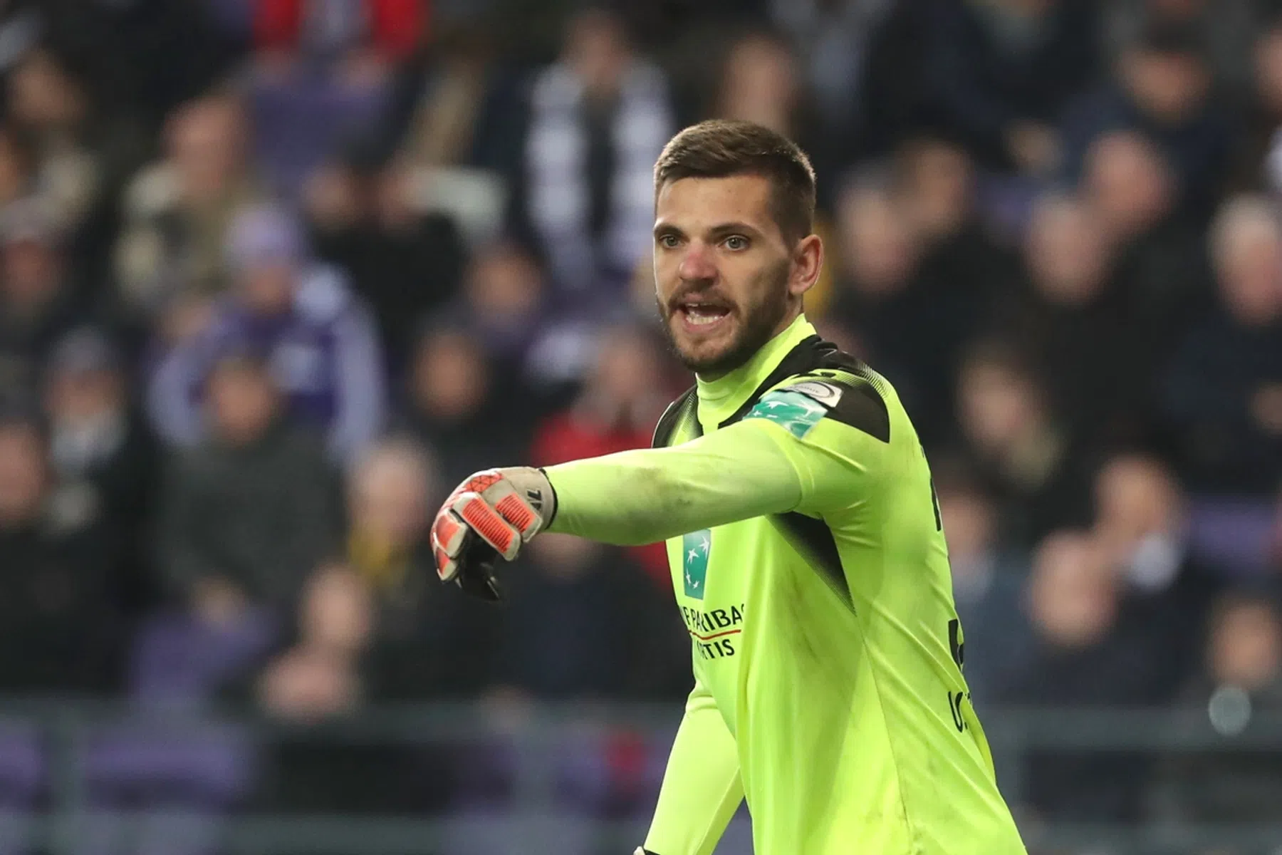 PSV denkt ook aan Anderlecht-doelman Van Crombrugge
